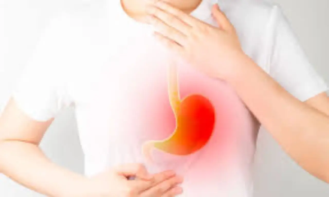 Pancia gonfia e bruciore quando sei stressato? Potrebbe essere gastrite nervosa ecco i sintomi